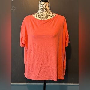 Lululemon Back in Action top